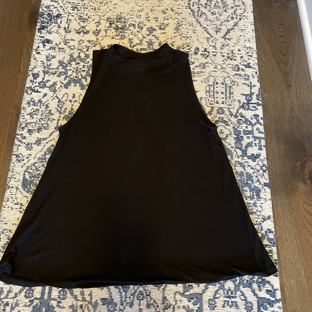 Loft Sleeveless Top Size L